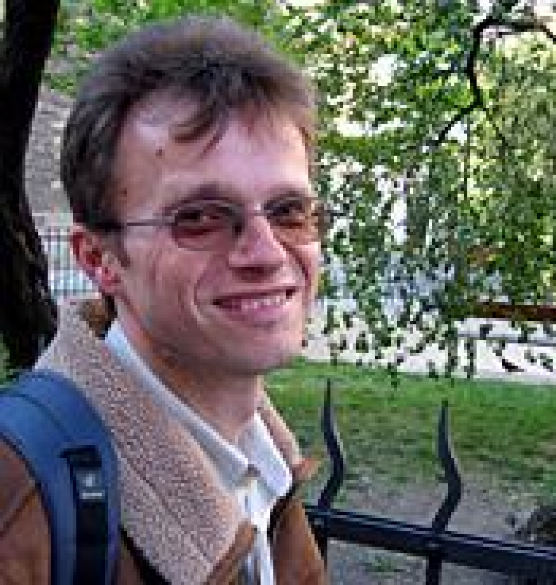 Cestovatelské blogy: "Zatčen v městě Qom" a "Setkani s Karmapou"