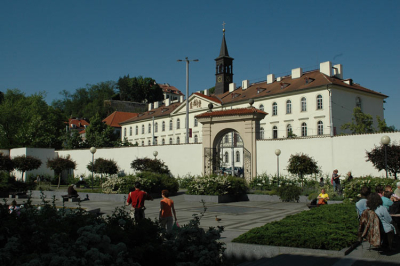 Pražské zahrady Zahradní nádvoří Valdštejnské jízdárny