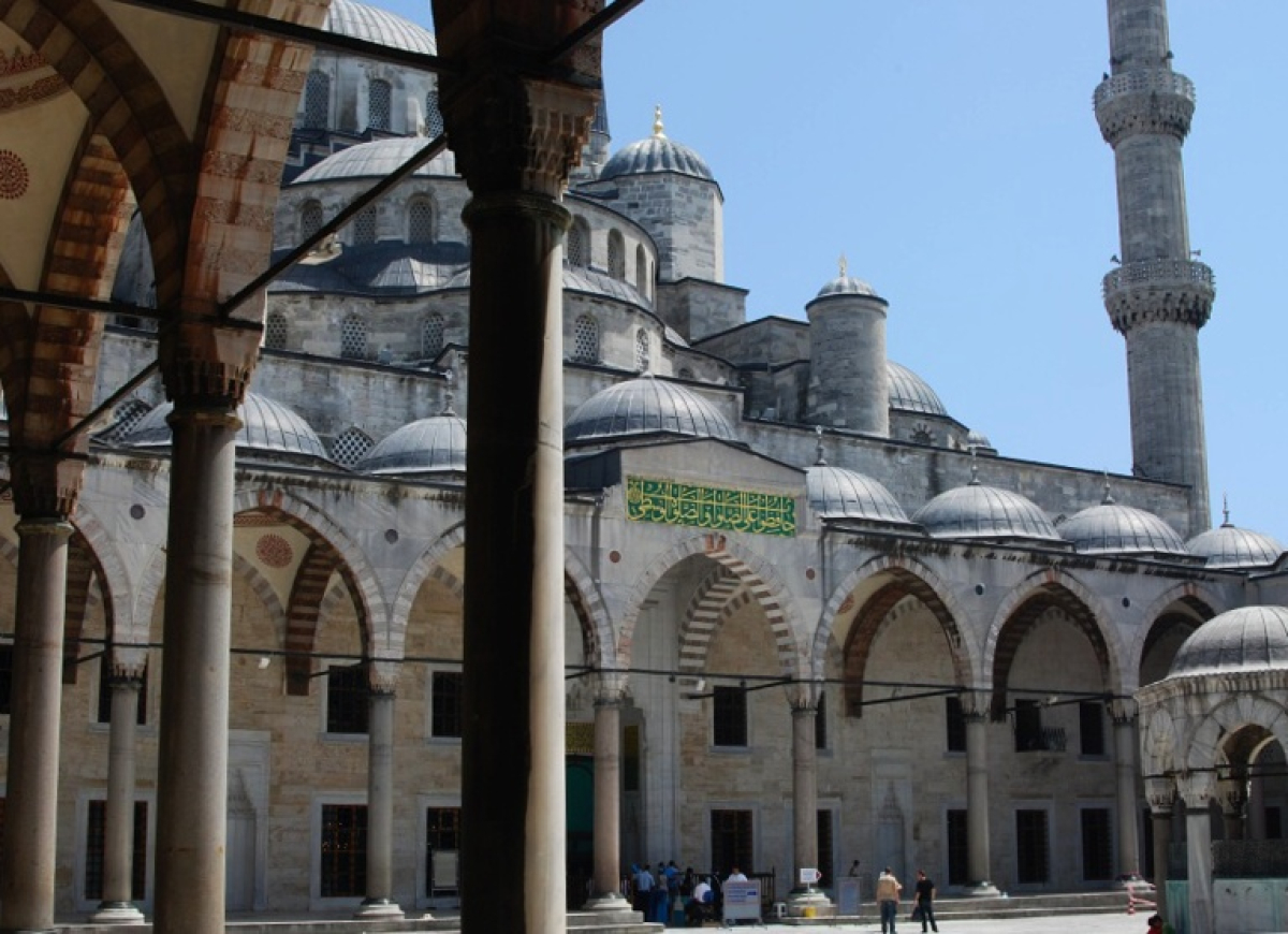 Pět slečen na cestě za studiem arabštiny II. díl - Istanbul a cesta do Sýrie