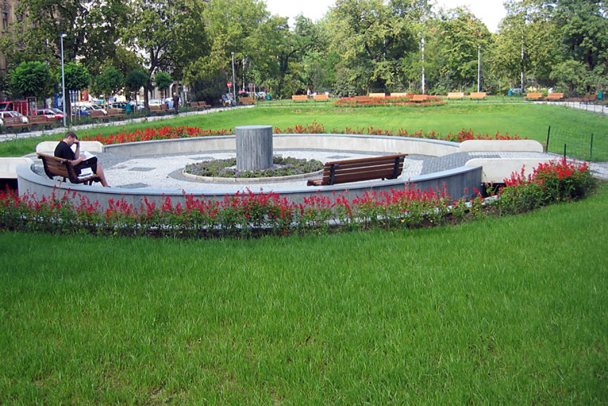 Pražské zahrady, zastavení třicáté čtvrté - park Bezručovy sady