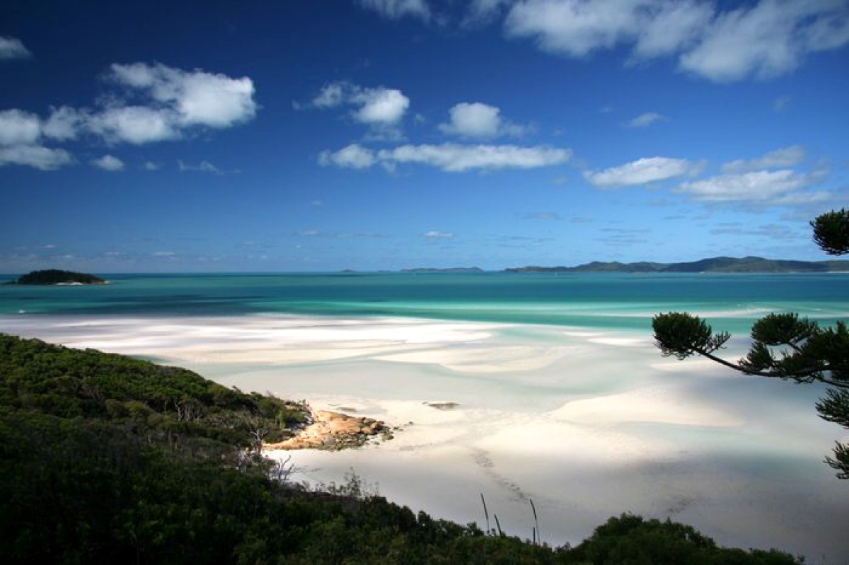 Plavba jachtou po ostrovech Whitsundays