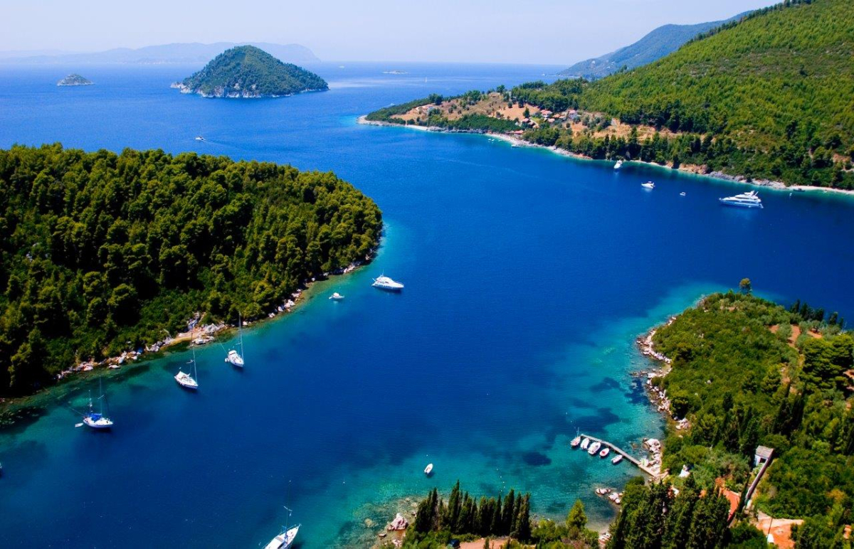 SKOPELOS MALÝ OSTROV S ÚŽASNÝMI PLÁŽEMI